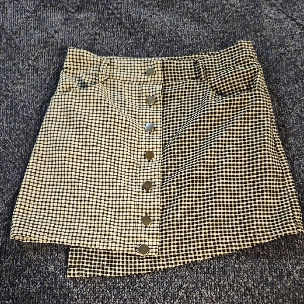 Forever 21 Asymmetrical A-Line Mini Skirt